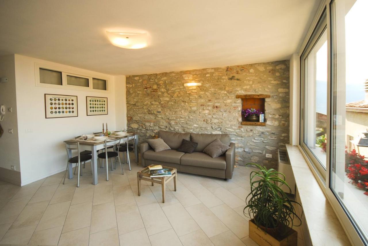 Ca De L'Adamo - Theater Home Olzano Εξωτερικό φωτογραφία